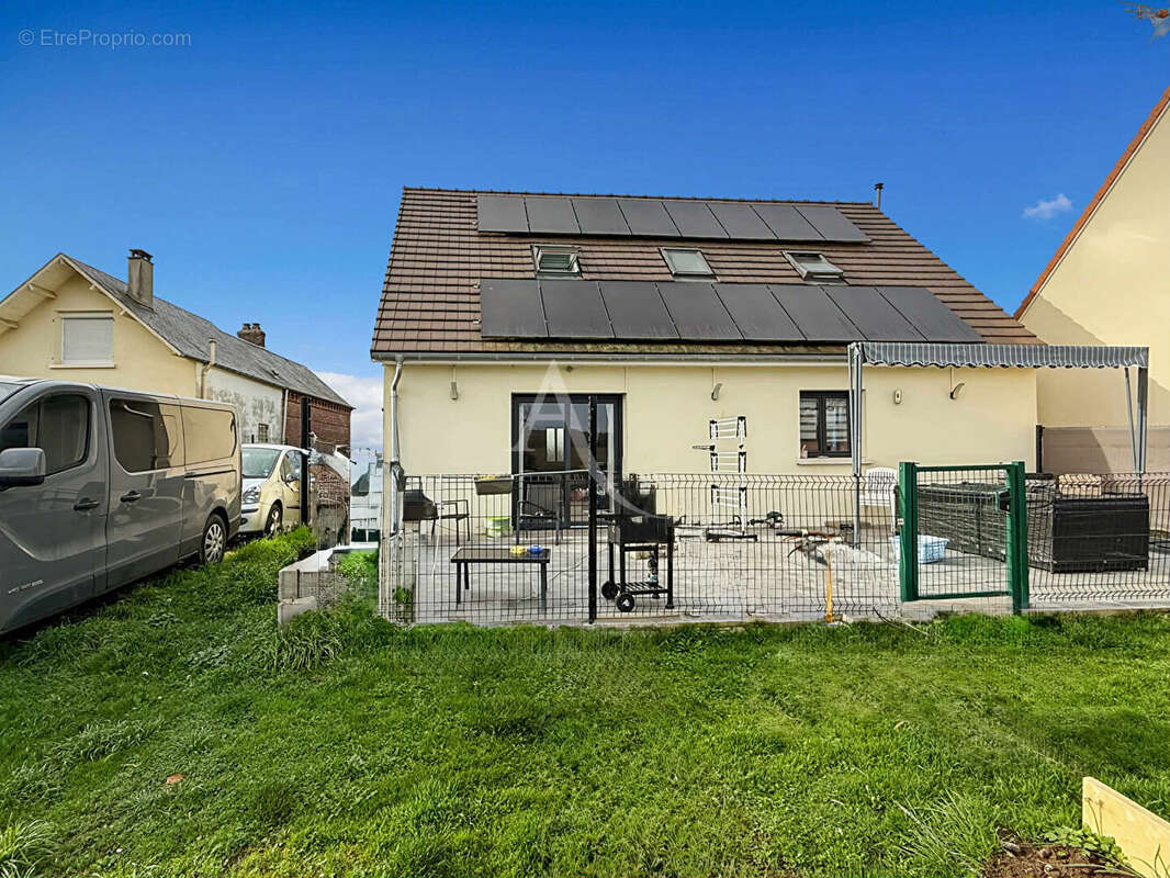 Maison à ETREPAGNY