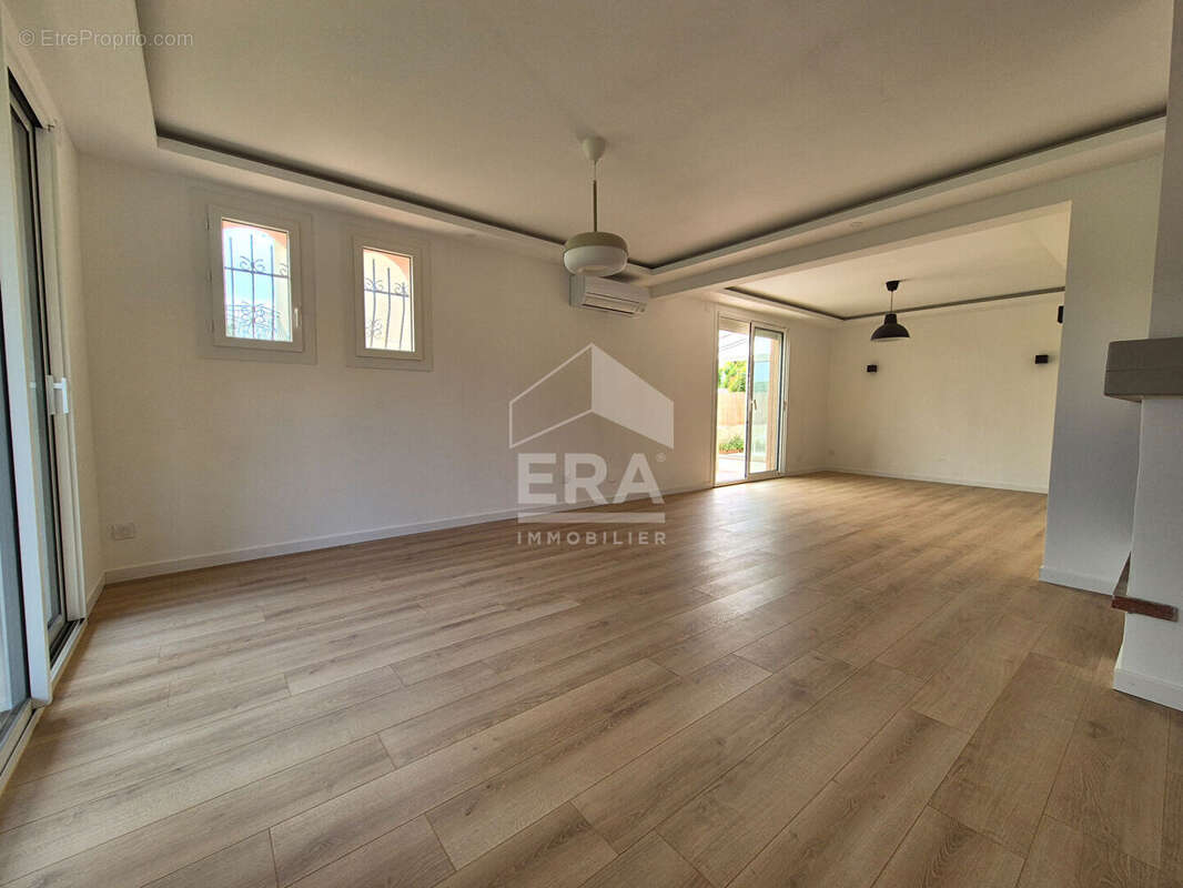 Maison totalement renovée à vendre à Saint Cyprien - Confort moderne - photo 9