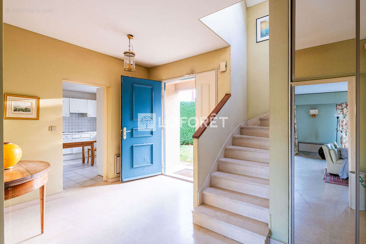 Maison à LOUVECIENNES