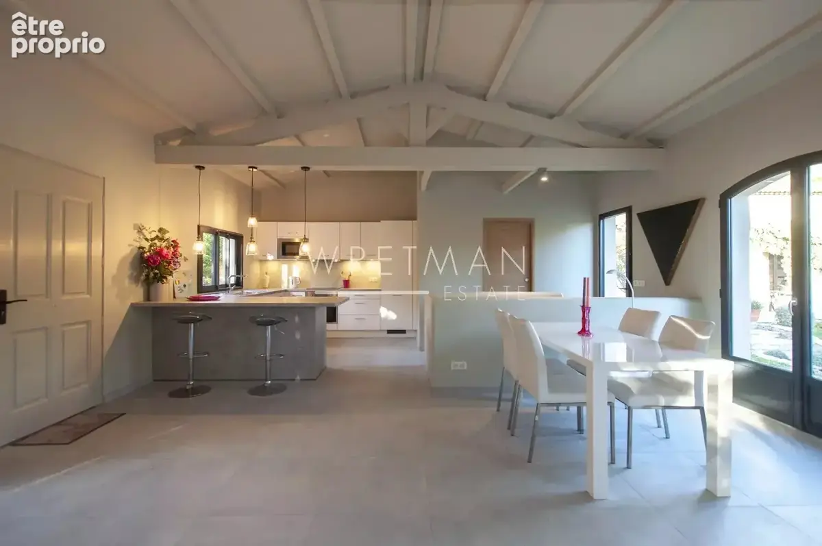 Co Exclusive À vendre près de Valbonne - Domaine de 3 logements - photo 32