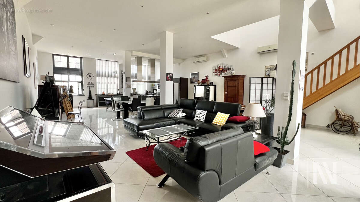 Autre à SAINTE-SAVINE