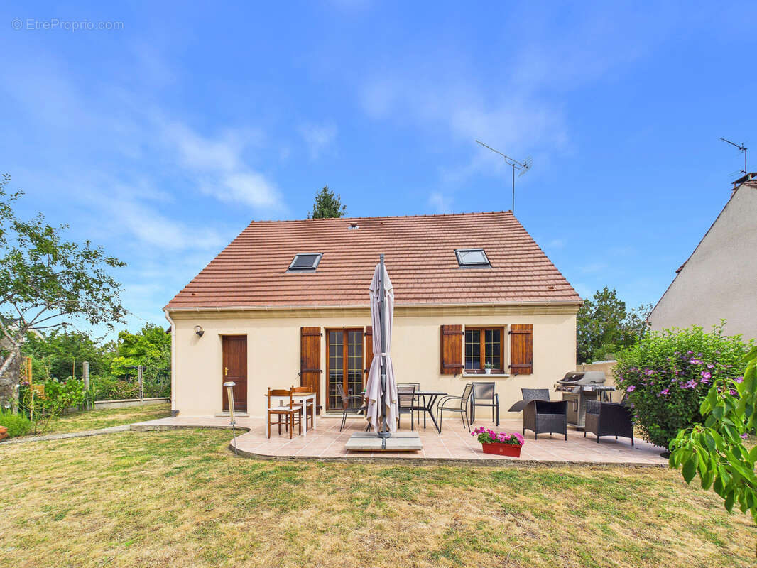 Maison 102 m² à Marolles-En-Hurepoix  - photo 2