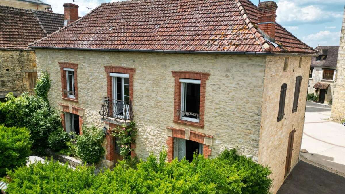 Maison à CAZALS