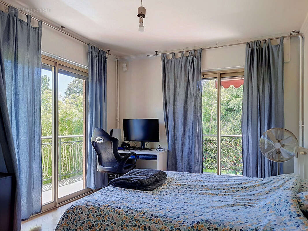 Appartement à MARSEILLE-12E