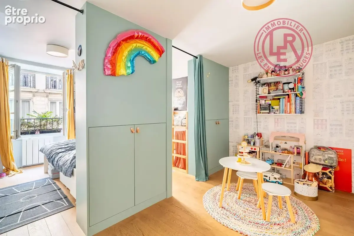 Paris 10ème - rue René Boulanger - Appartement de 4 pièces - photo 5