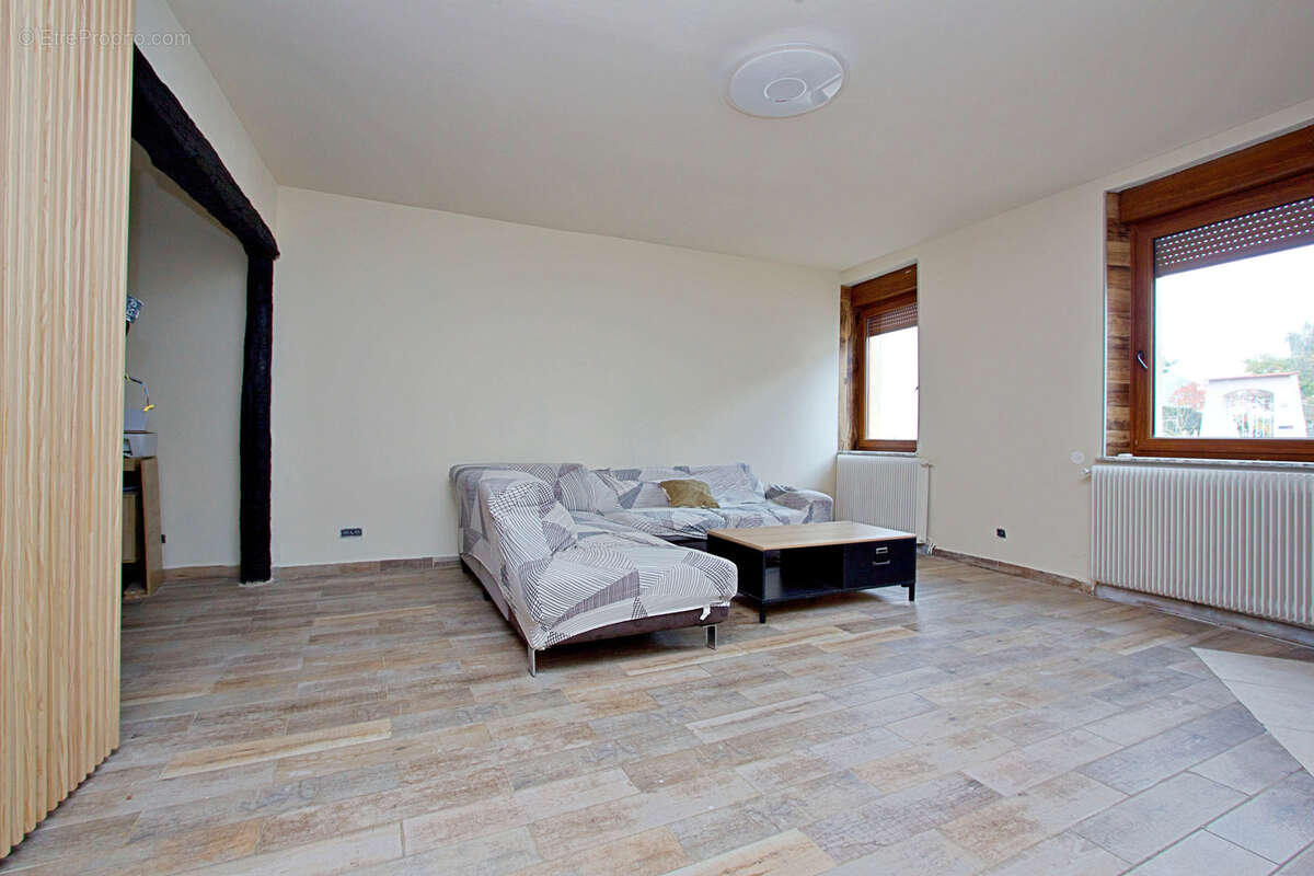 Maison à AMANVILLERS