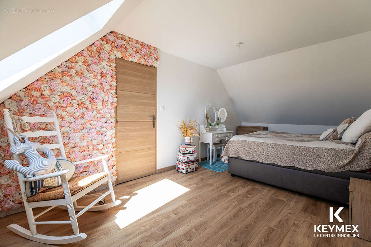 Maison à LE MESNIL-EN-THELLE