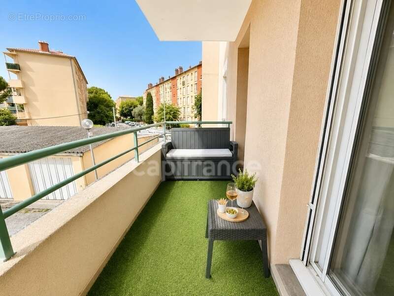 Appartement lumineux avec balcon – Résidence Petit Prince, rue Mermoz - photo 2
