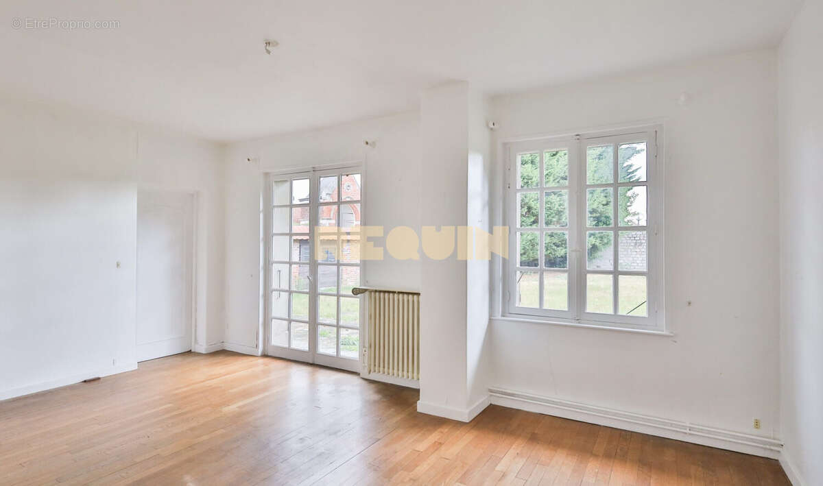 Appartement à MERIGNIES