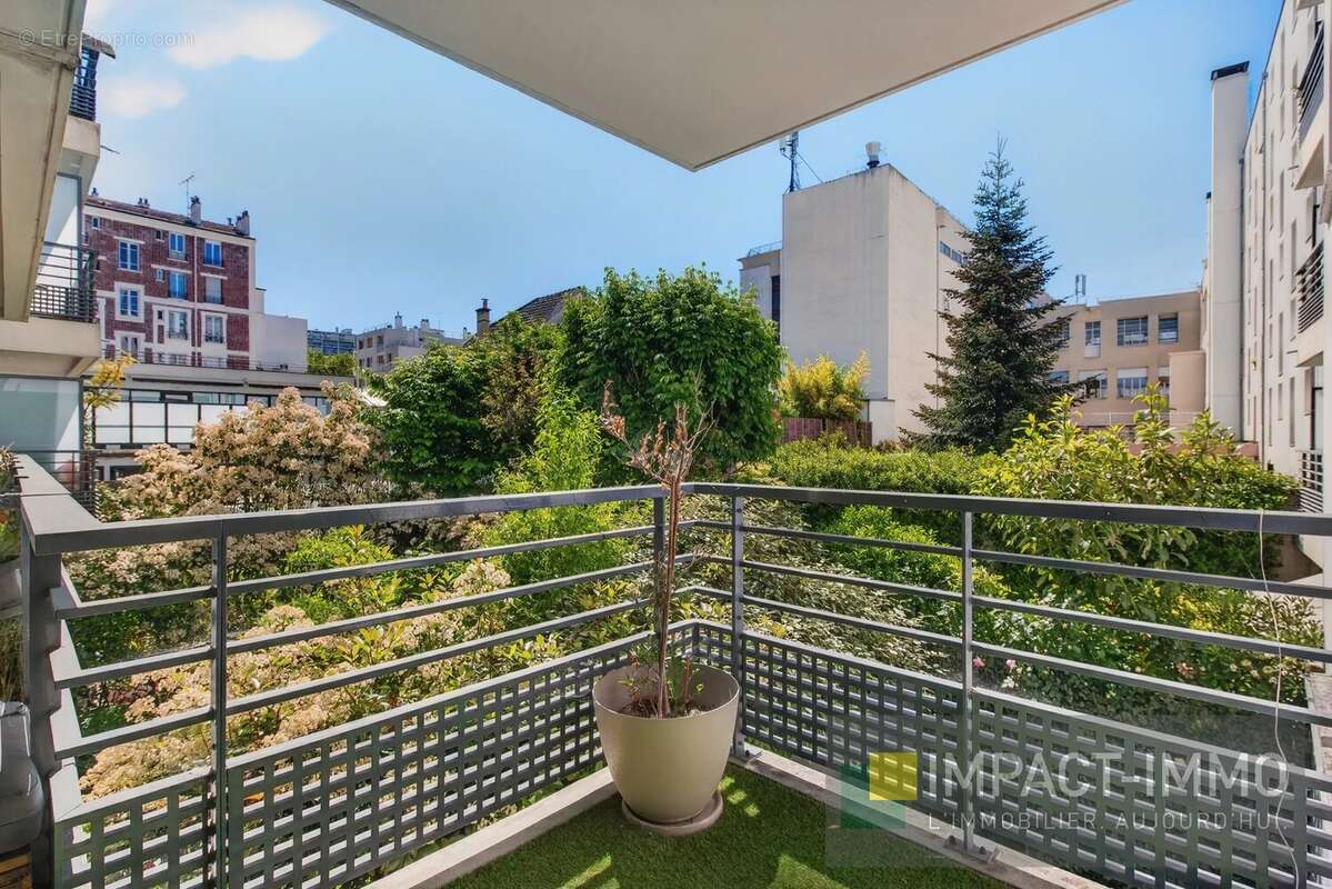Appartement à COURBEVOIE