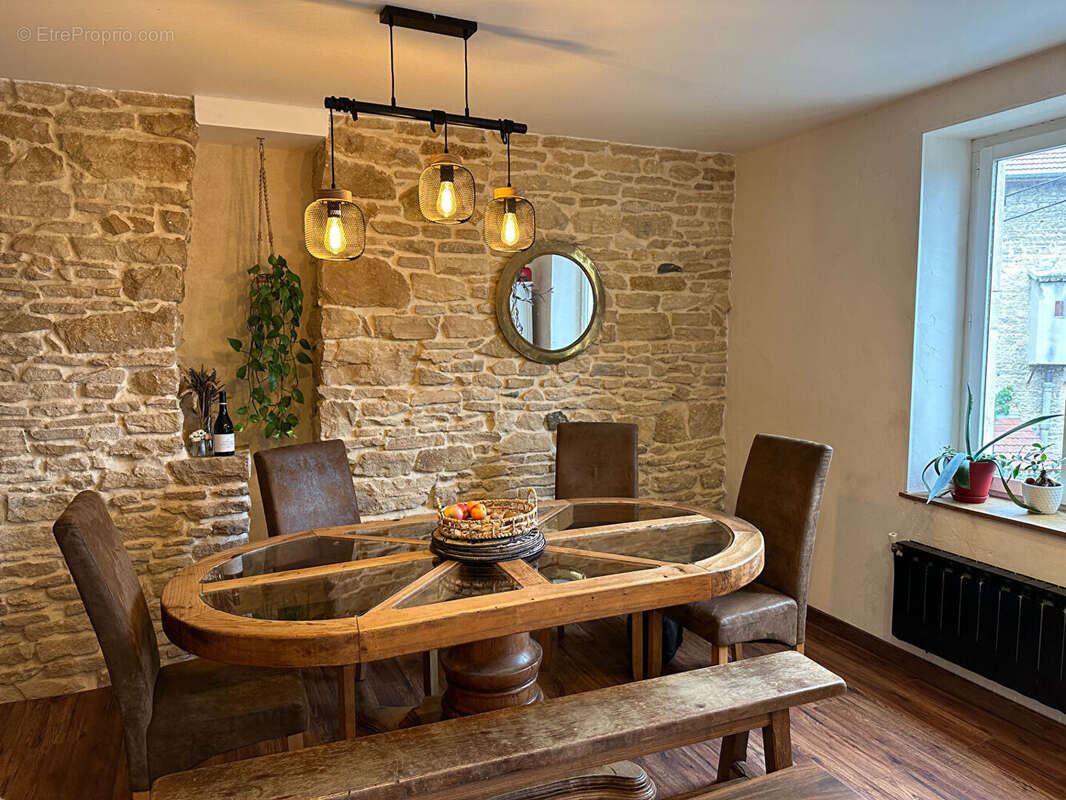 Maison à SAINT-ALBAN-DE-ROCHE