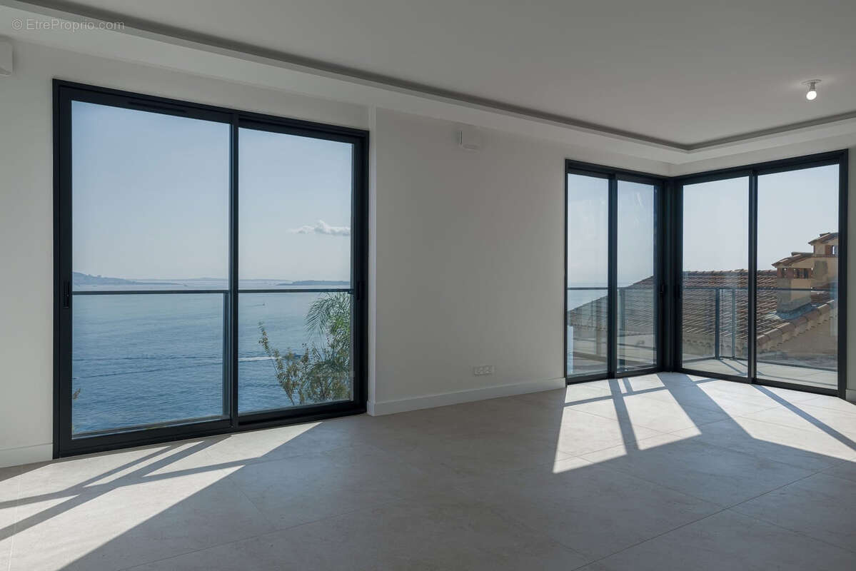 Appartement à THEOULE-SUR-MER