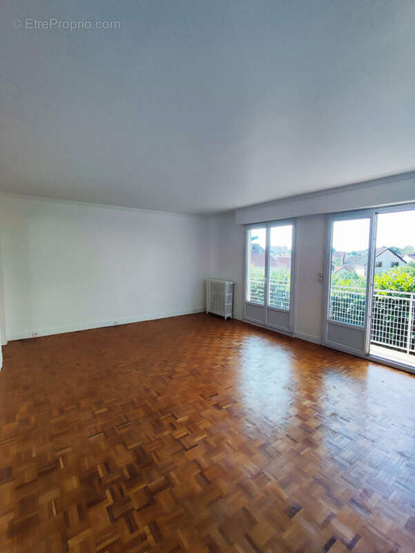 Appartement à AULNAY-SOUS-BOIS