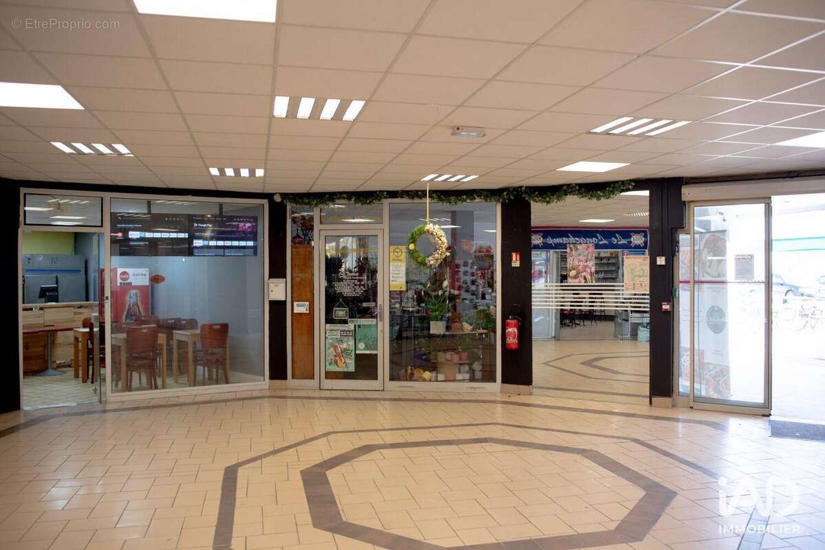 Photo 3 - Commerce à CESSON-SEVIGNE