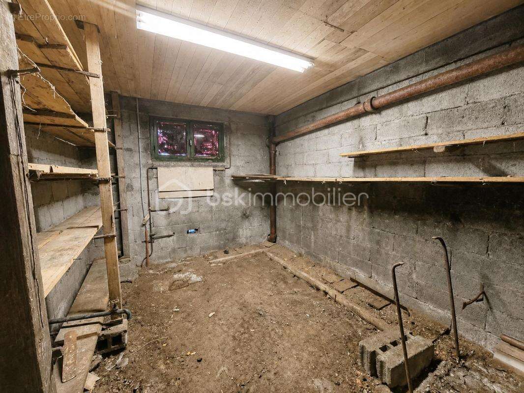 Maison avec jardin, sous-sol complet et fort potentiel à Boën-sur-Lignon - photo 15