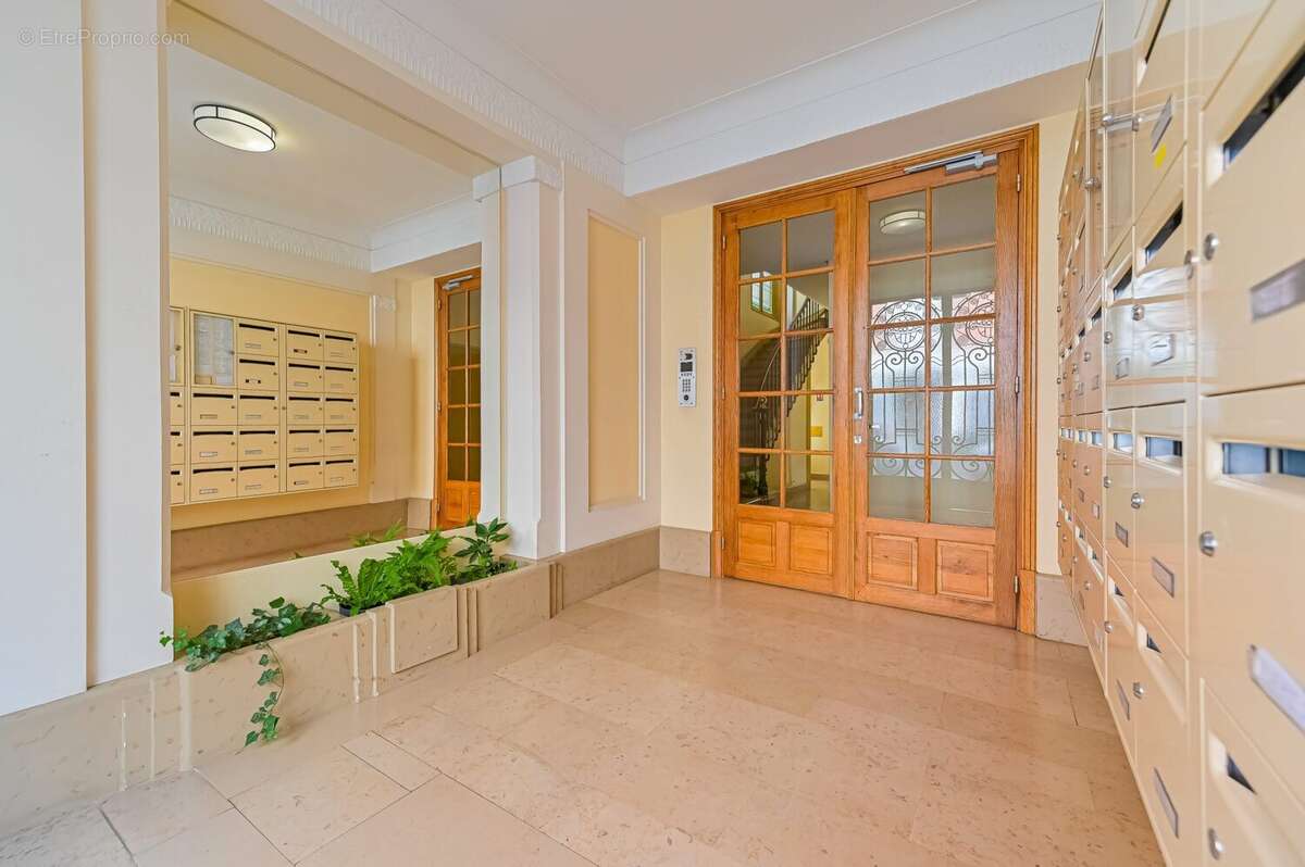 Appartement à PARIS-12E