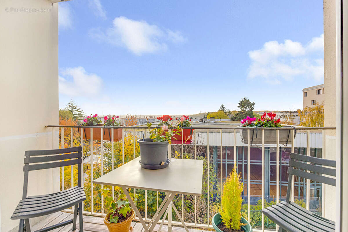 Appartement à LE PLESSIS-ROBINSON