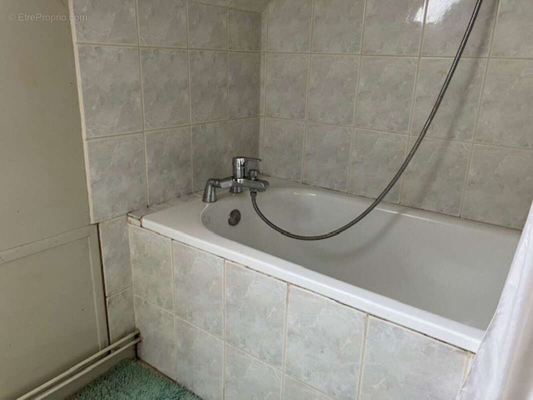 Maison à PONT-L&#039;EVEQUE