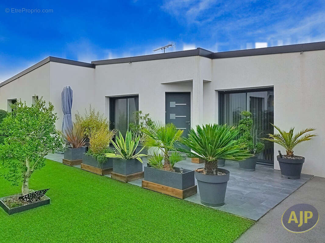 Maison à QUESTEMBERT