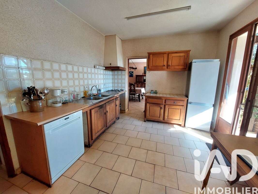 Maison 160 m² à Montazeau  - photo 3