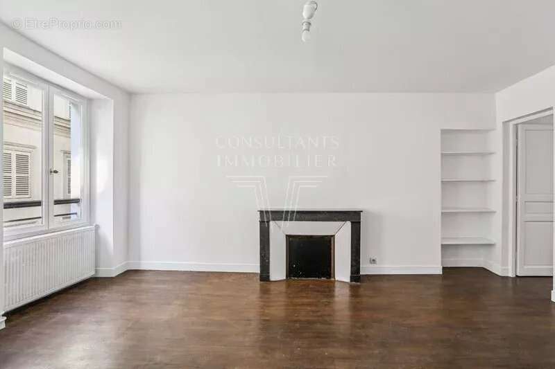 Appartement à PARIS-9E