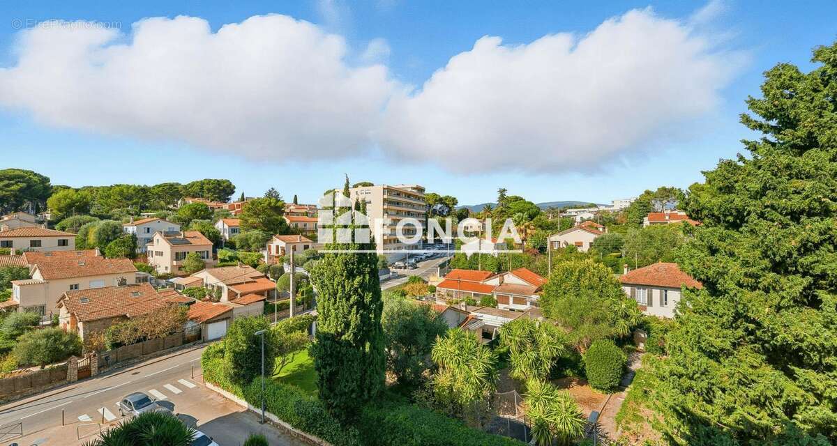 Appartement à LE CANNET