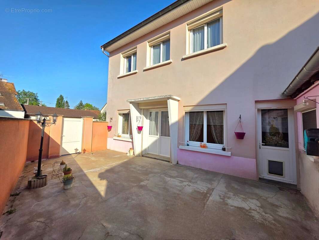 Maison à MARNAY