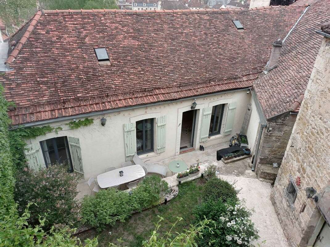 Maison à MONTBARD