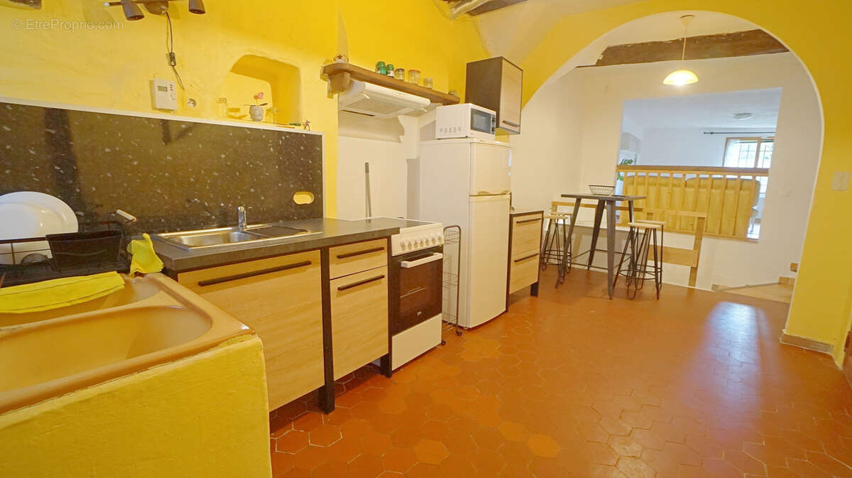 Appartement à GREOLIERES