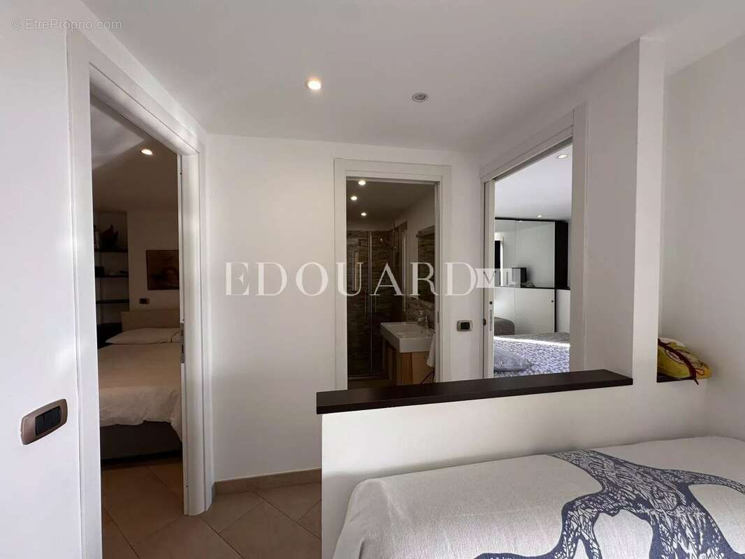 Appartement à ROQUEBRUNE-CAP-MARTIN