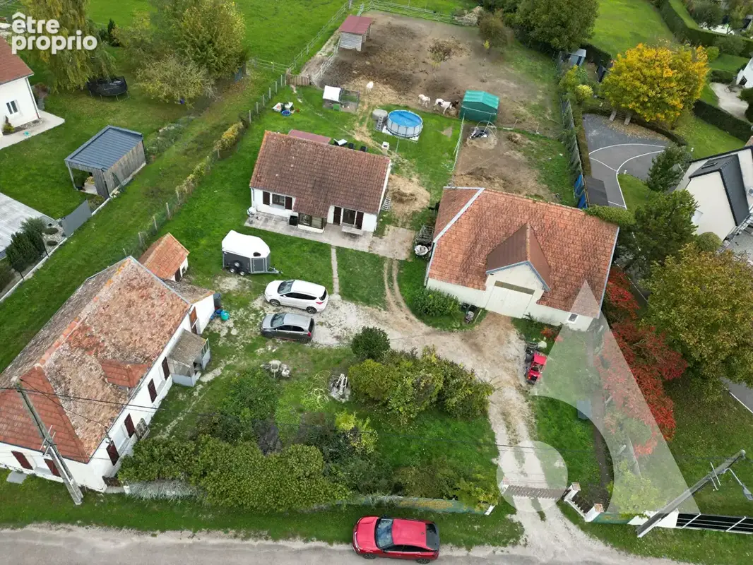 Maison à SAINT-MESMIN