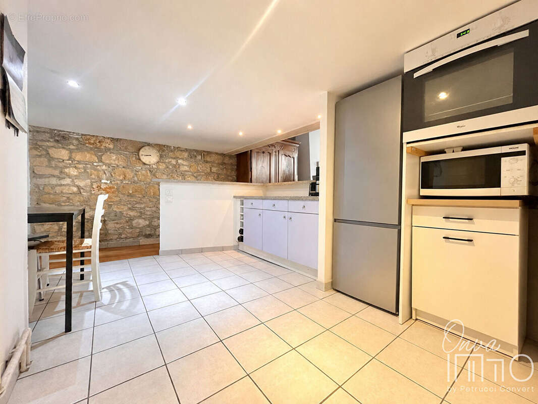 Appartement à LYON-6E
