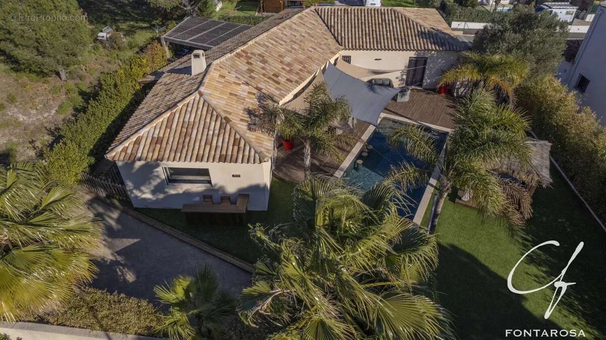 Maison à PUGET-SUR-ARGENS