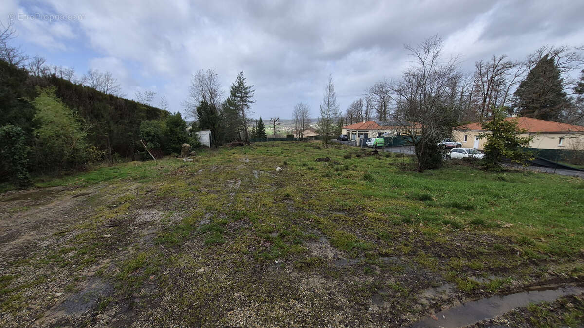 Terrain à ISLE