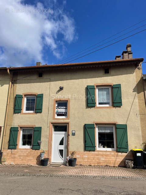 Maison à COURCELLES-CHAUSSY