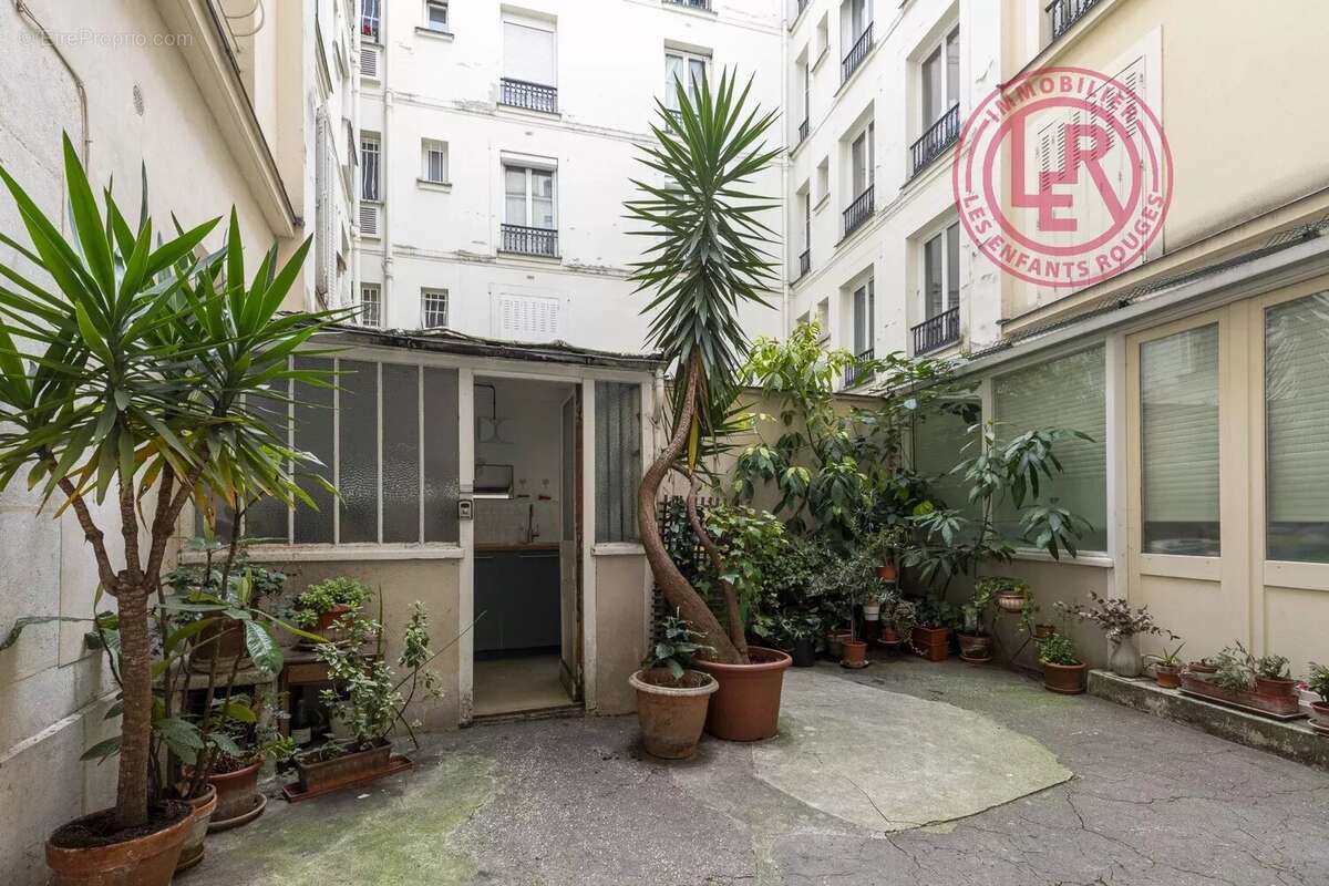Appartement à PARIS-10E