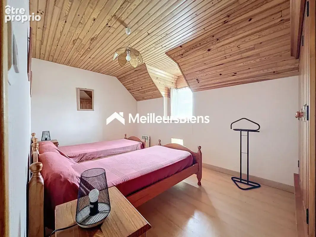 Bien au calme avec belle surface, parfait pour un achat serein - photo 10