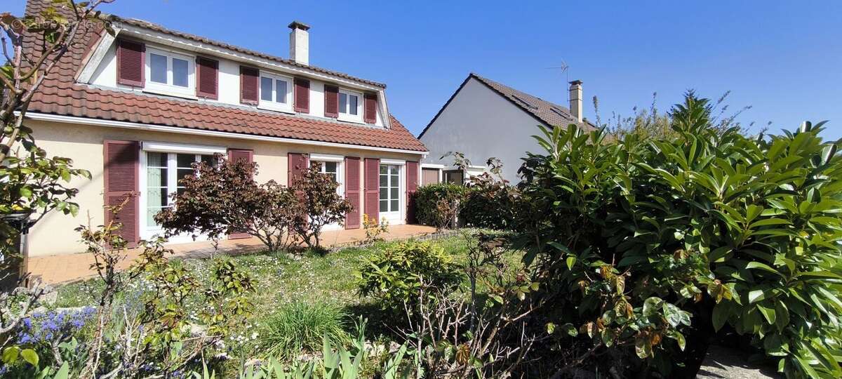 Maison à SAINT-MICHEL-SUR-ORGE