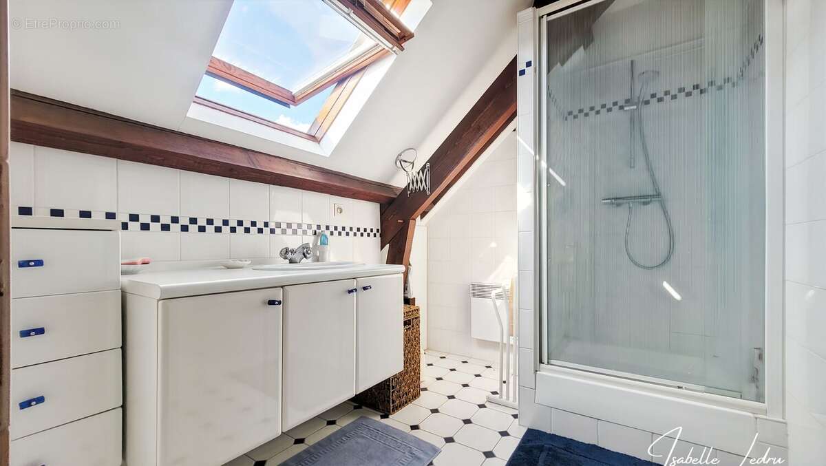 Maison à SION-LES-MINES