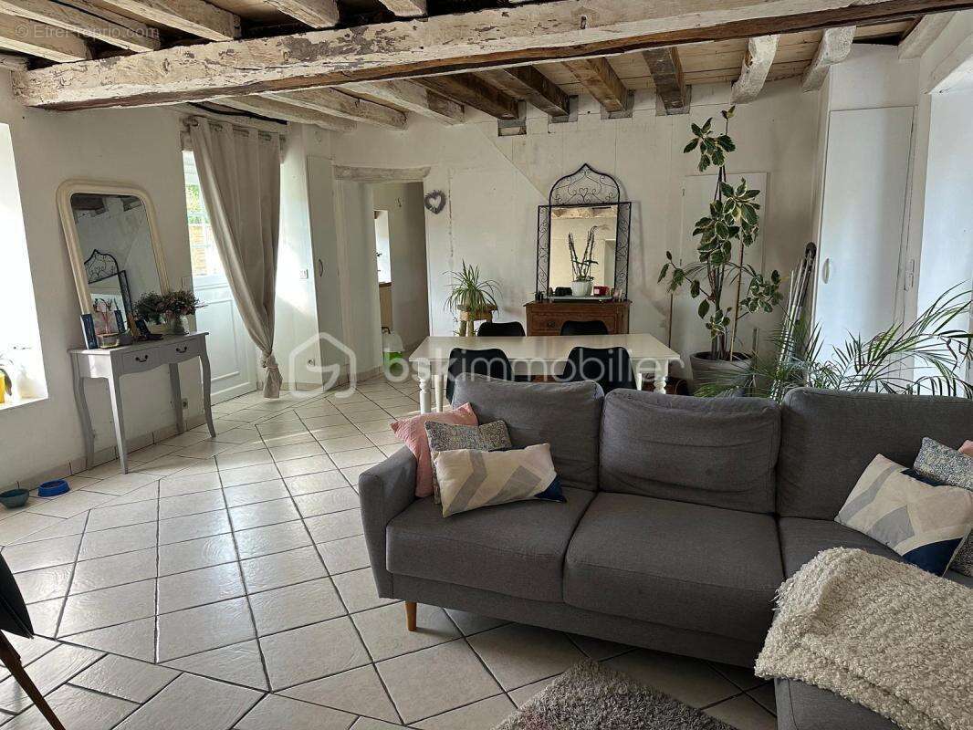 Maison à DONNEMARIE-DONTILLY