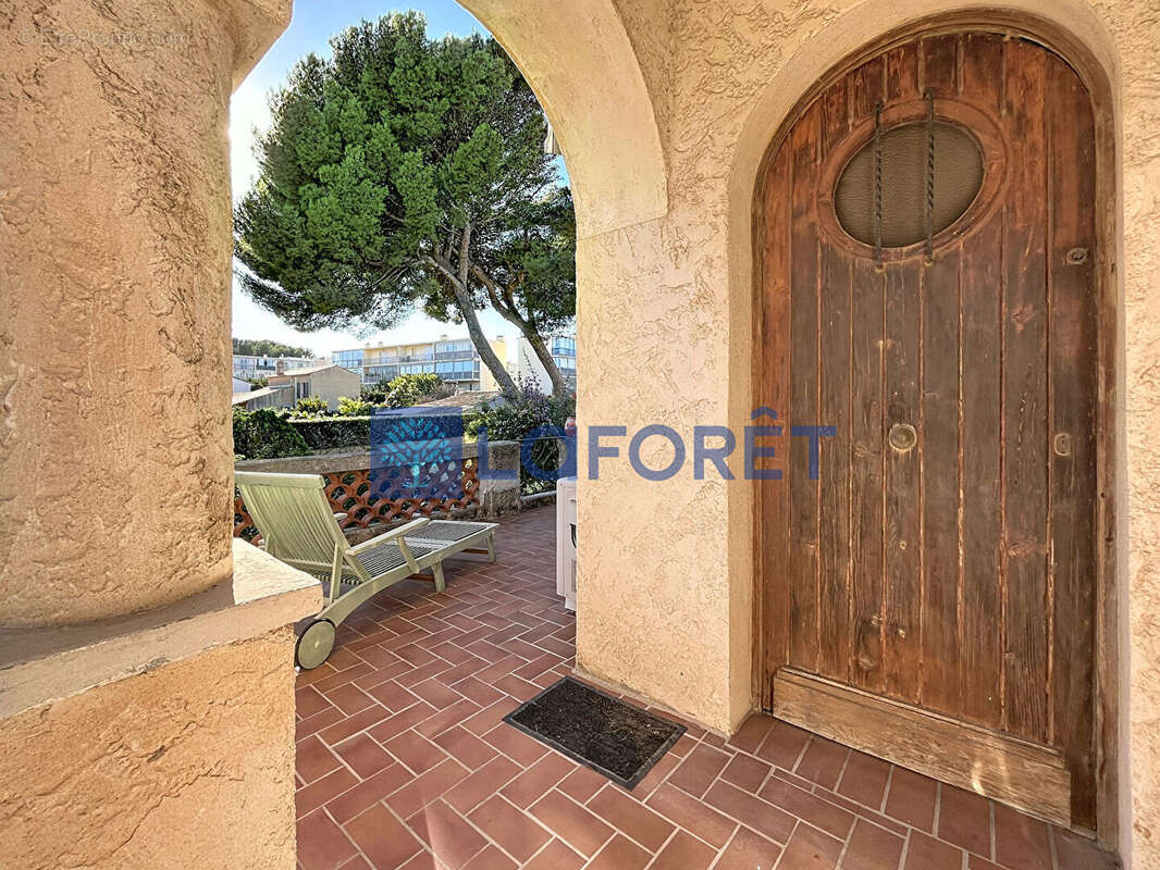 Appartement à SIX-FOURS-LES-PLAGES