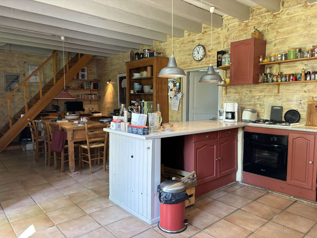 Maison à LOUROUX-DE-BEAUNE