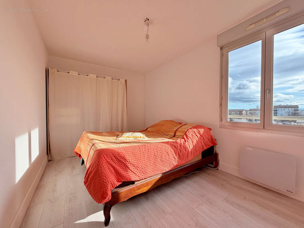 Appartement à LA VERPILLIERE