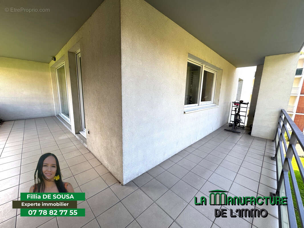 Appartement à SAINT-PRIEST-EN-JAREZ