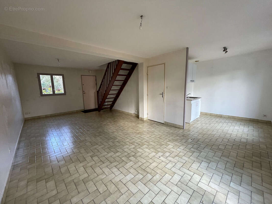 Maison à SAINT-SEBASTIEN-SUR-LOIRE