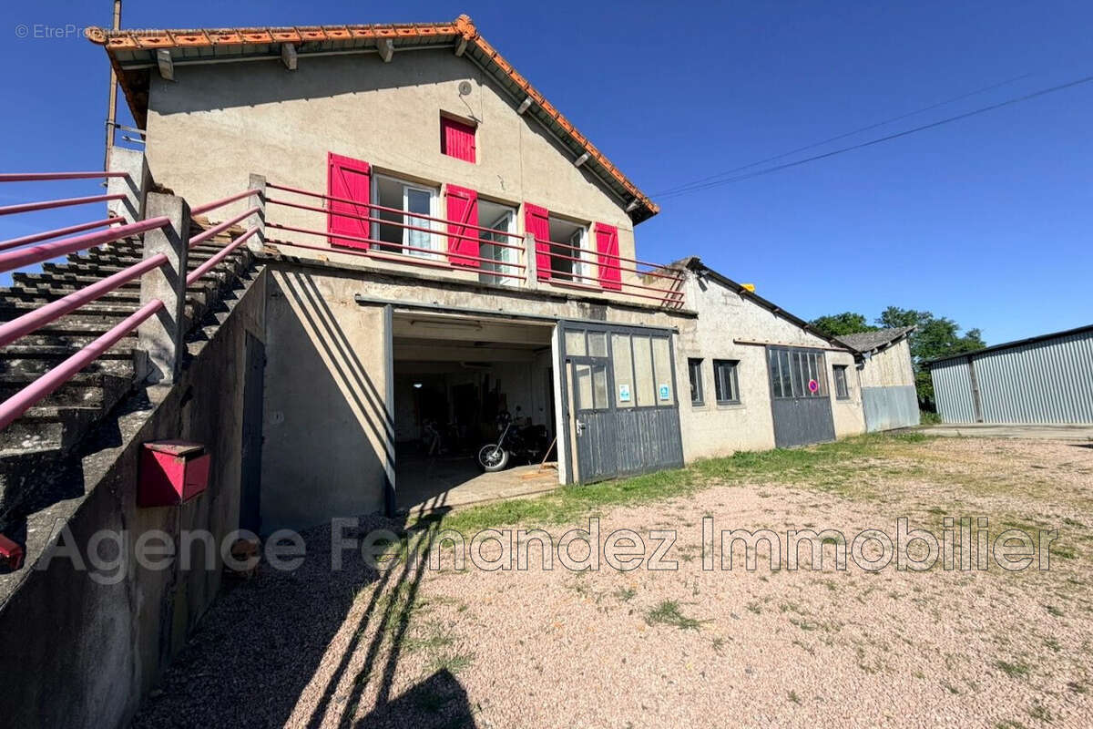 Maison 75 m² à Le Bouchaud  - photo 3