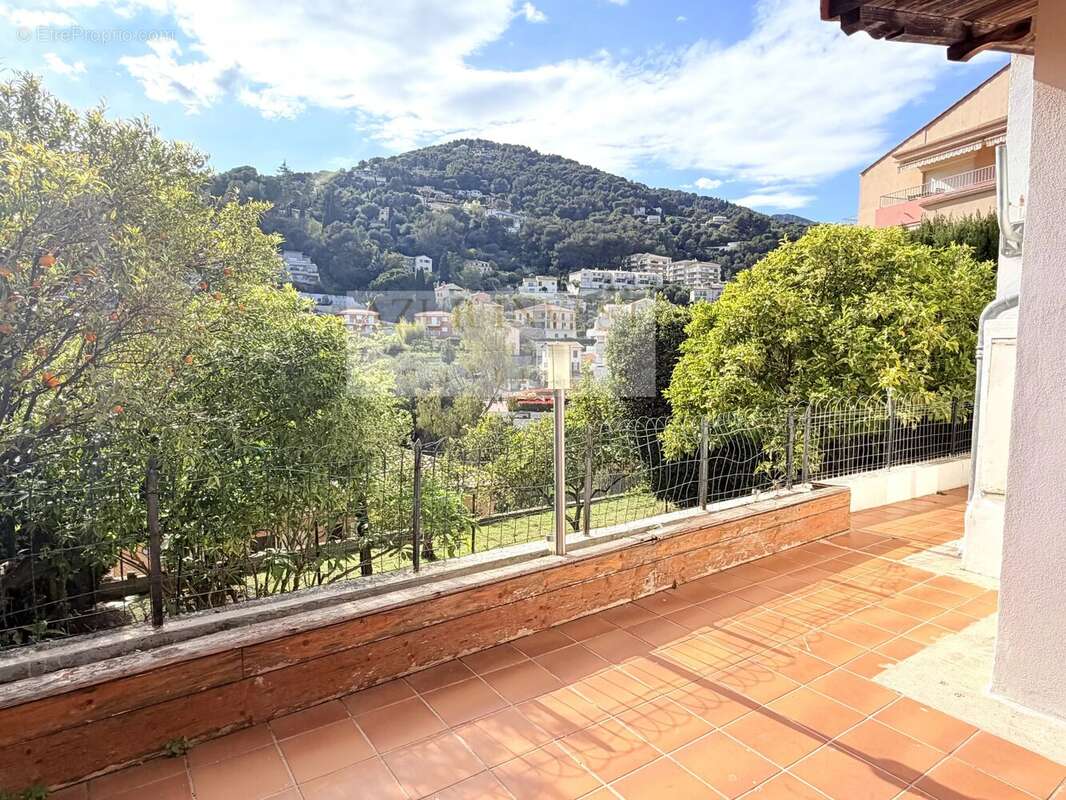 Appartement à ROQUEBRUNE-CAP-MARTIN