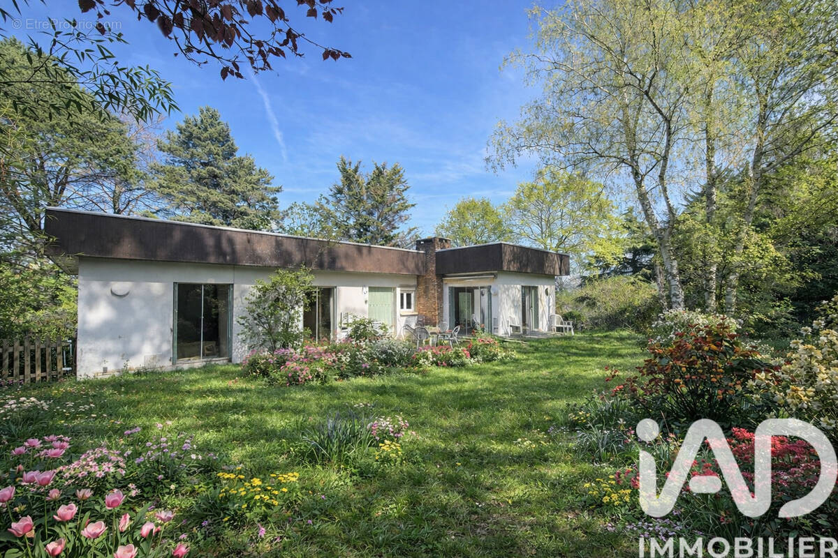 Photo 1 - Maison à MONTMORENCY