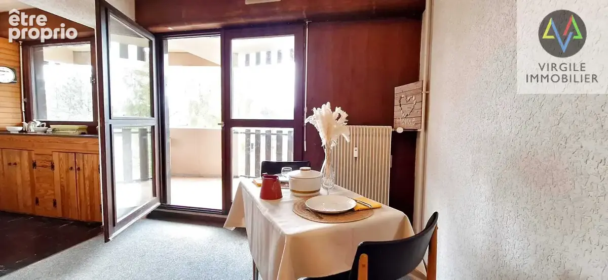 Appartement avec terrasse, piscine extérieure, cave et casier à skis - photo 4