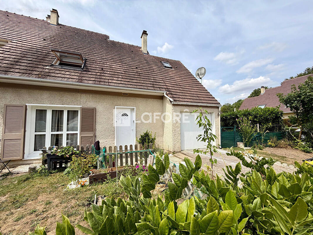 Maison à BALAGNY-SUR-THERAIN